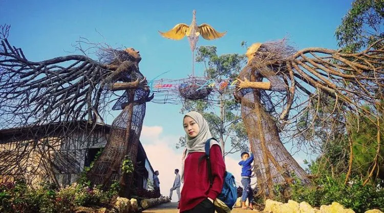 10 Destinasi Wisata Kekinian di Malang yang Cocok Kamu Datangi di Liburan Akhir Pekan! 20