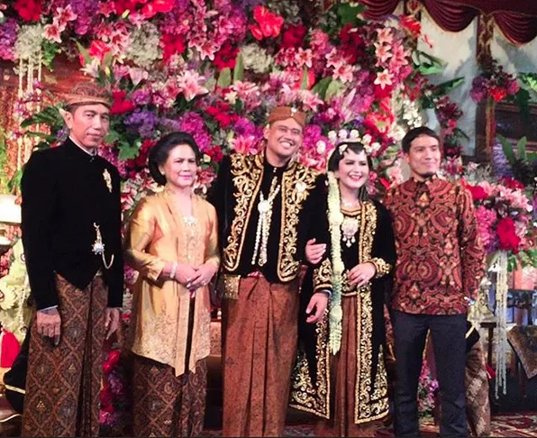 Nggak Cuma Pejabat, Deretan Artis Ini Juga Hadir di Pernikahan Kahiyang-Bobby. Banyak Ucapan dan Doa! 15