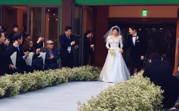 Menebak-nebak Berapa Biaya yang Dikeluarkan SongSongCouple Buat Pernikahan Mereka. Hasilnya, Fantastis! 10
