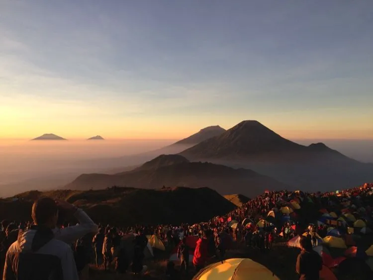 5 Destinasi Wisata Keren yang Sebaiknya Jangan Kamu Kunjungi di Akhir Tahun! 10