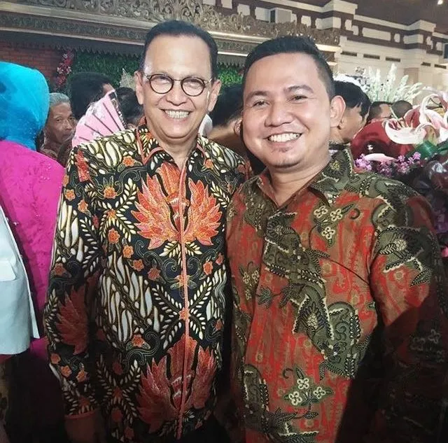 Nggak Cuma Pejabat, Deretan Artis Ini Juga Hadir di Pernikahan Kahiyang-Bobby. Banyak Ucapan dan Doa! 21