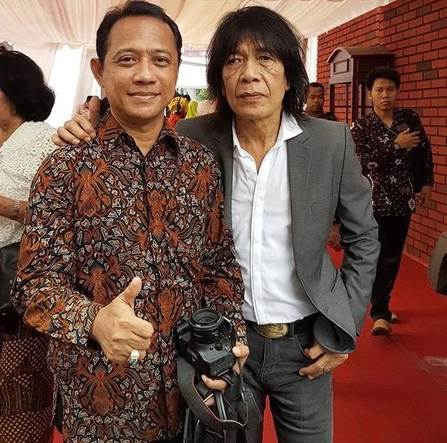 Nggak Cuma Pejabat, Deretan Artis Ini Juga Hadir di Pernikahan Kahiyang-Bobby. Banyak Ucapan dan Doa! 22