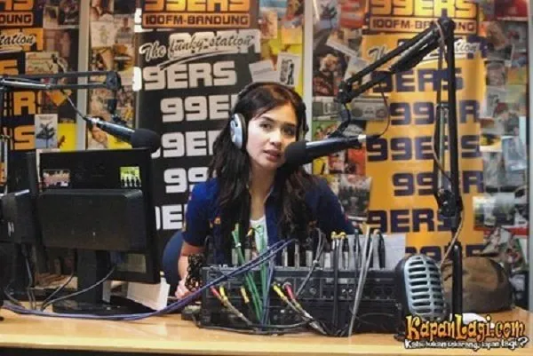 Perjalanan Panjang Marsha Timothy di Dunia Perfilman. Sudah Pantas Disebut Aktris Terbaik Dong? 13