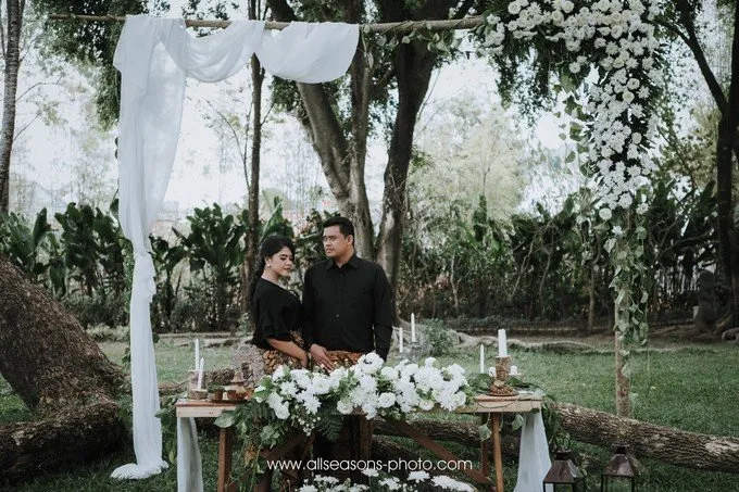 7 Fakta Menarik Saat Prosesi Siraman Jelang Pernikahan Kahiyang dan Bobby 13