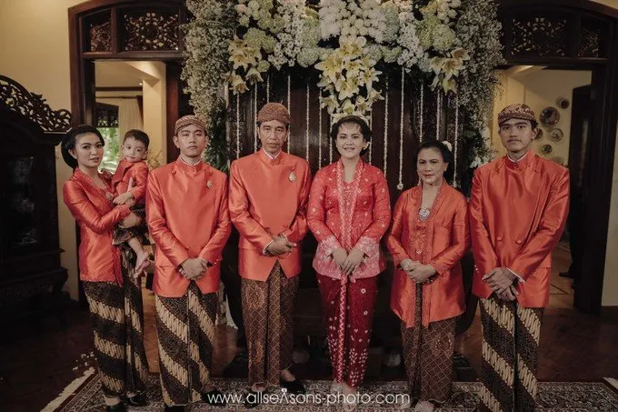 Penuh Adat Jawa, Kahiyang dan Bobby Ucapkan Janji Suci. Intip Ulasan Acara Tadi Pagi di Sini 9