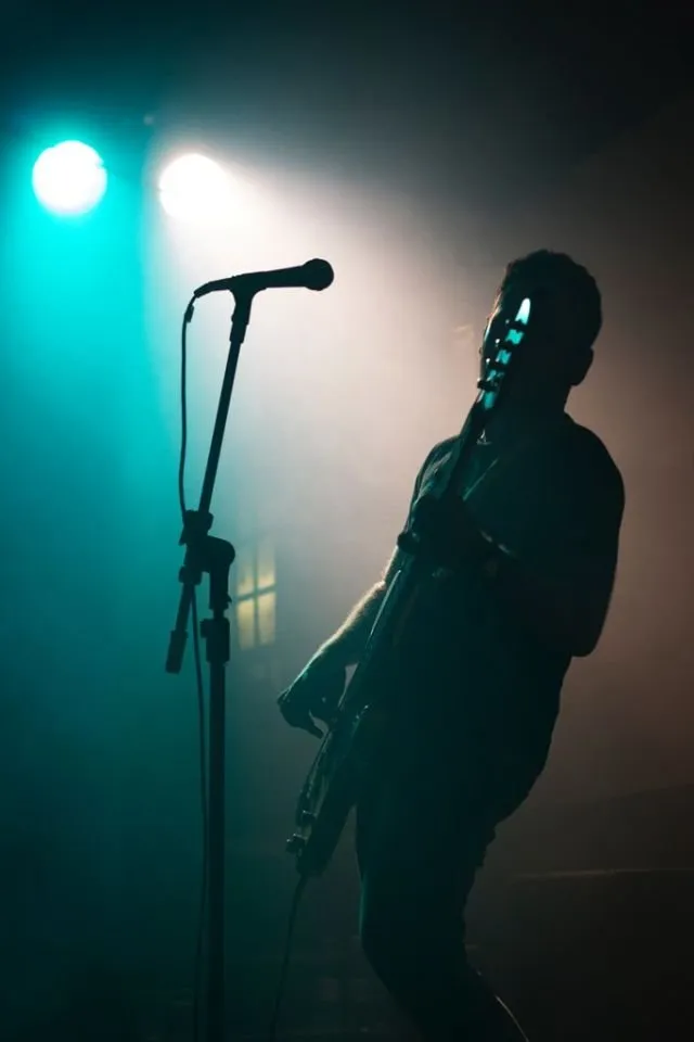 Belajarlah 7 Alat Musik Ini jika Niatnya Emang Ingin Memikat Hati Cewek, Ada yang Udah Kamu Kuasai? 12