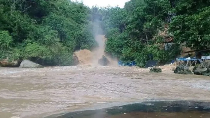 Begini Kondisi Wisata di Gunungkidul Setelah Terdampak Banjir. Ngeri Banget ya! 14