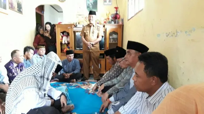 Dapat Tawaran Kerja dan Difasilitasi Pernikahannya, Pasangan yang Dituduh Mesum Ini Resmi Menikah 6