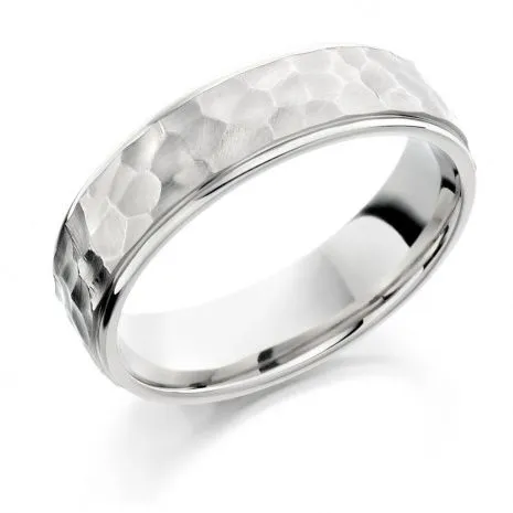 11 Inspirasi Cincin Kawin untuk Cowok yang Berbahan Palladium. Buat yang Nggak Pakai Emas Nih 22