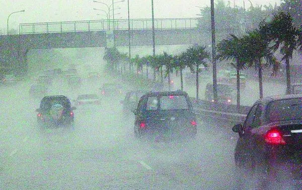 Kenalan Yuk Sama Siklon Tropis Cempaka, Badai yang Sebabkan Hujan Deras Beberapa Hari ke Depan 8