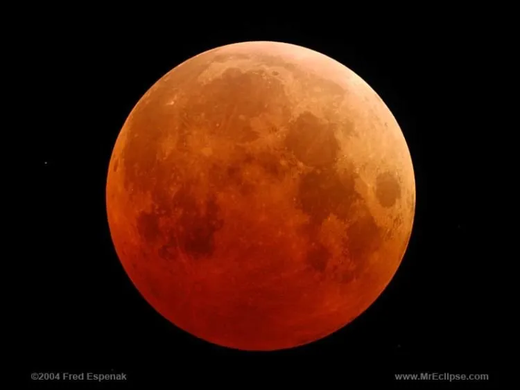 Gerhana Bulan Total Akan Melintasi Indonesia 28 Juli Nanti. Yuk Siap-siap Berburu Fotonya! 4