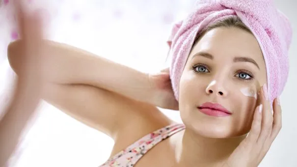 Ini Bedanya Scrubbing dan Peeling, Ternyata Ini Rahasianya Kulit Mulus dan Sehat 6