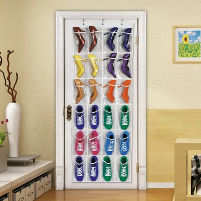 13 Ide Model Rak Sepatu yang Bisa Diletakkan di Dekat Pintu. Aman dari Hujan dan Nggak Bikin Bau 20