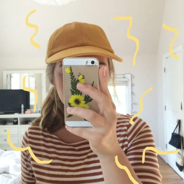 8 Benda yang Bisa kamu Jadikan Properti Fotomu, Biar Postingan di Instagram Kian Lucu 16