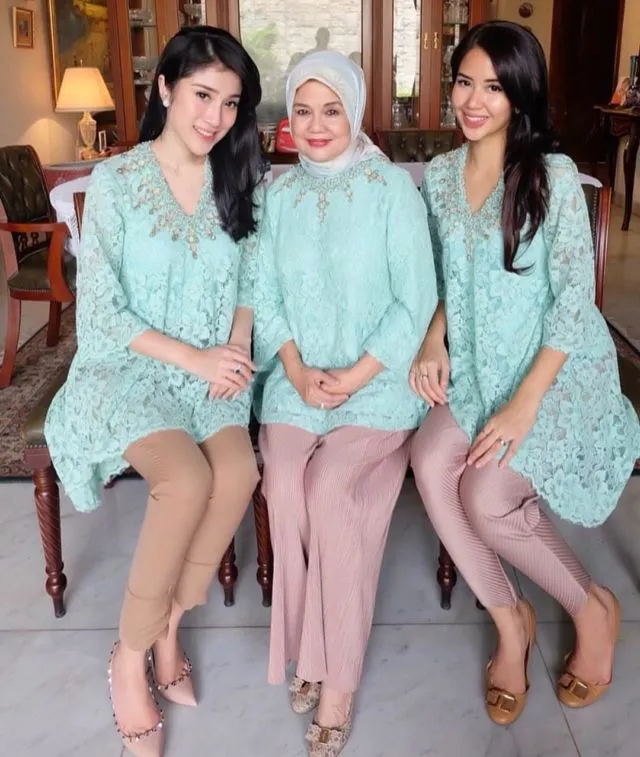 13+ Model Baju Pesta Setelan Celana Panjang 20