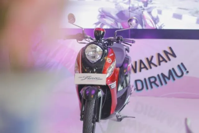 Menelisik 5 Kepribadian Cewek Dari Caranya Duduk Saat Dibonceng Naik Motor 14