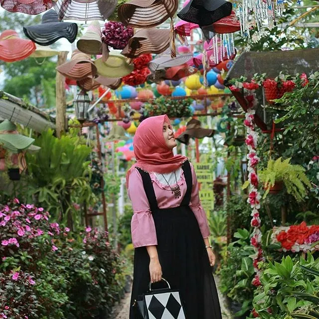 Green House Lezatta, Destinasi Kekinian dan Warna-warni yang Bikin Enggan Pulang! 17