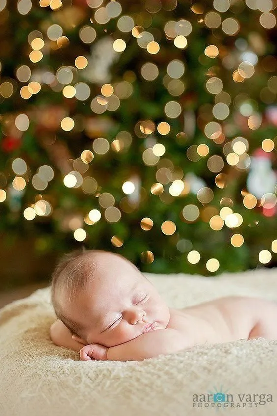 12 Ide Foto Anak Bayi Bertema Natal. Imut Maksimal, Bikin Gemes, Bikin Lekas Ingin Punya Juga. #eh 13