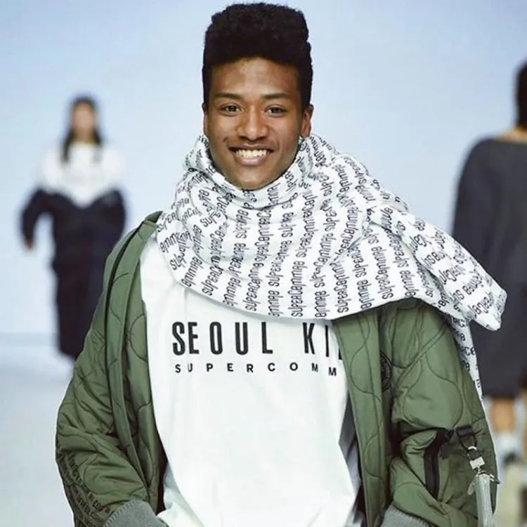 Kenalan Sama Han Hyun Min, Yuk! Model Kece Berkulit Hitam Pertama dari Korea Selatan 9