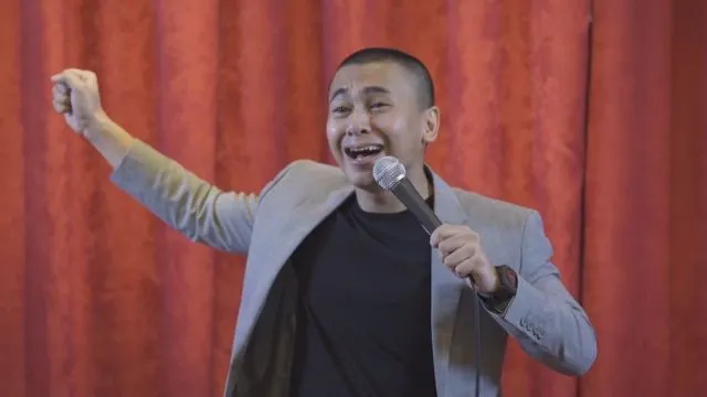 Usai Lamaran, Kira-Kira Raditya Dika Akan Merancang Pernikahannya Sekocak Ini Nggak, Ya? 19