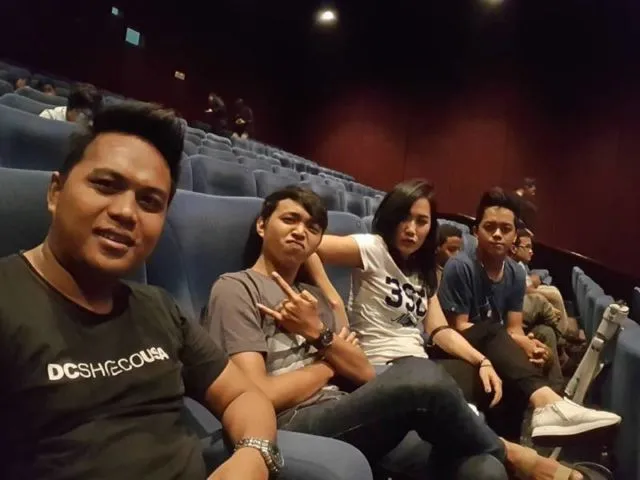 Ternyata Karakter Cowok Bisa Dilihat dari Kebiasaan Mereka Nonton Bioskop Lho. Cewek Perlu Tahu Nih! 12