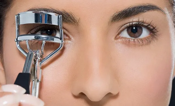Tutorial Pasang Bulu Mata Palsu dari MUA. Ada Rahasianya~ 10