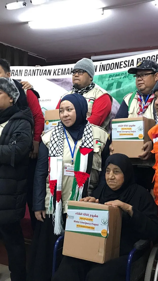 Potret Perjalanan Melly Goeslaw ke Suriah, Penuh Haru dan Syukur Setelah Melihat Kehidupan di Sana 16