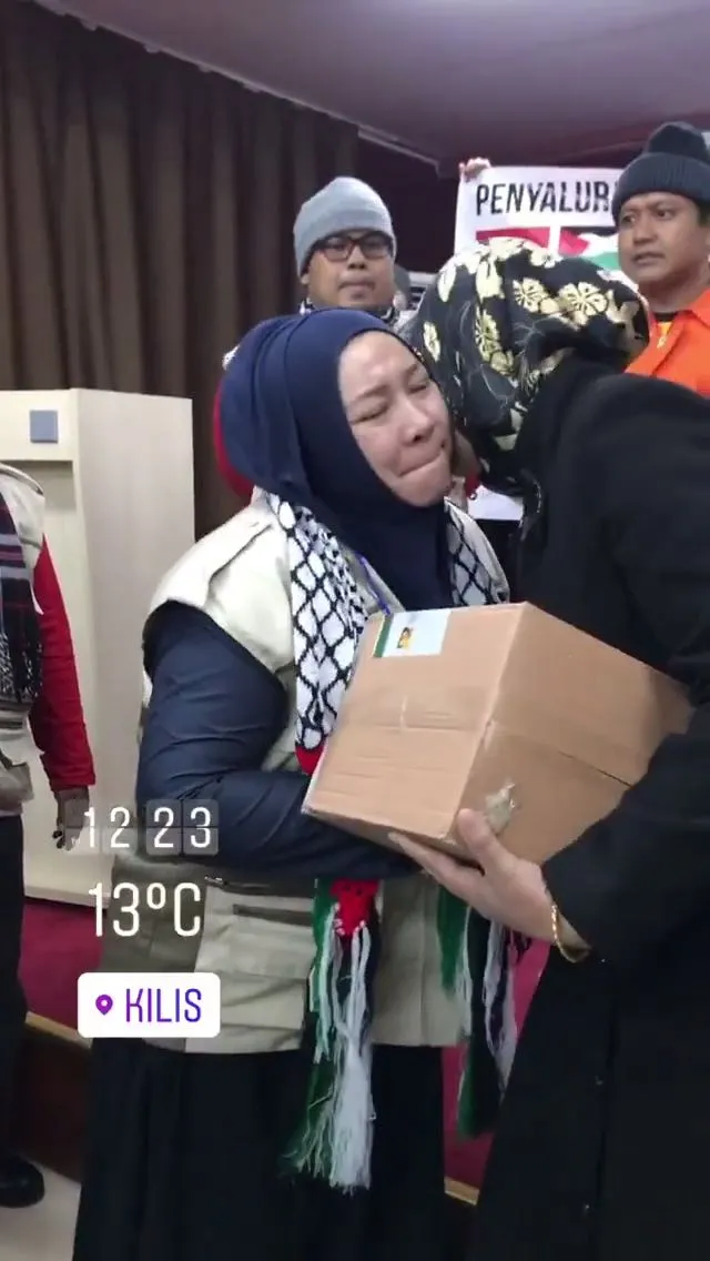 Potret Perjalanan Melly Goeslaw ke Suriah, Penuh Haru dan Syukur Setelah Melihat Kehidupan di Sana 15