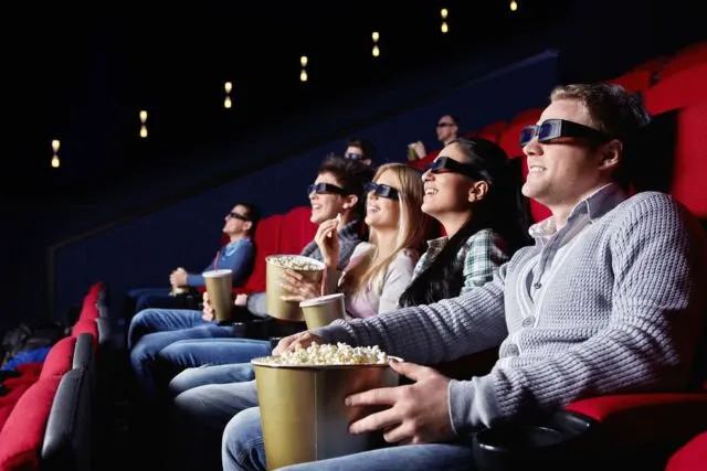 Ternyata Karakter Cowok Bisa Dilihat dari Kebiasaan Mereka Nonton Bioskop Lho. Cewek Perlu Tahu Nih! 9