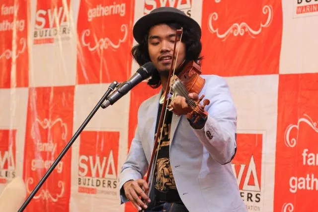 Usai Lamaran, Kira-Kira Raditya Dika Akan Merancang Pernikahannya Sekocak Ini Nggak, Ya? 17