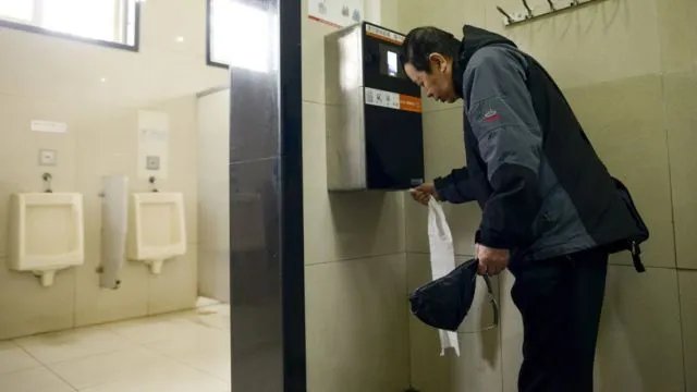 Bukan Revolusi Politik atau Ekonomi, Presiden Cina Justru Sedang Sibuk Tangani Revolusi Toilet 18