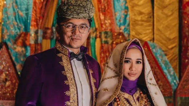 Inilah Sederet Kisah Tawa dan Air Mata yang Mewarnai Tahun 2017 dari Dunia Hiburan Tanah Air 20