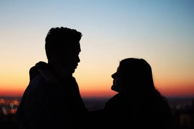7 Alasan Cewek Selow dan Suka Ngapa-ngapain Sendiri Cocok Dijadikan Calon Istri 13