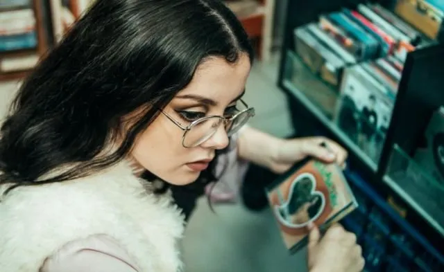 7 Hal yang Bisa Bikin Cerewetnya Cewekmu Mereda, Kamu pun Tenang Jadinya 10