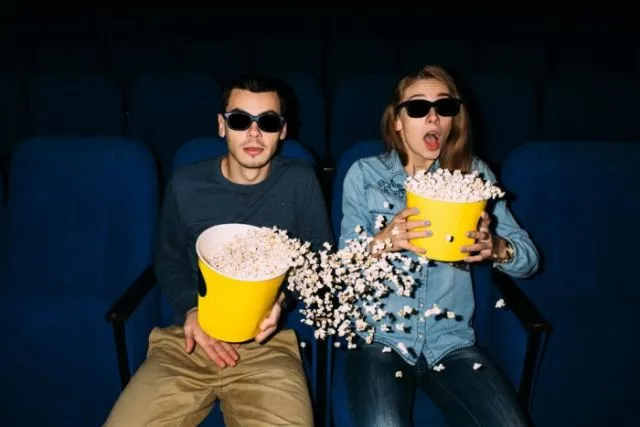 Ternyata Karakter Cowok Bisa Dilihat dari Kebiasaan Mereka Nonton Bioskop Lho. Cewek Perlu Tahu Nih! 7