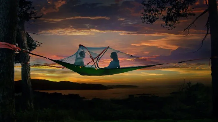 8+ Peralatan Inovatif yang Cocok Buat Pasangan yang Hobi Traveling. Hadiahkan ke Temanmu ya! 10