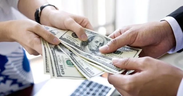 Investasi Emas Hanya Dengan Cicilan 5 Ribu Per Hari, Pasti Berani! 10 investasi emas