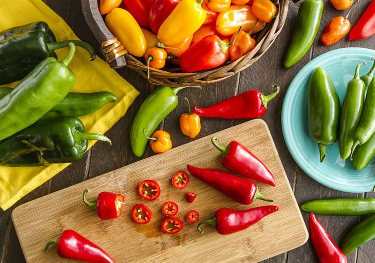 Buat Banyak Orang Ketagihan, Ini 4 Alasan Sebenarnya Kenapa Makanan Pedas Tak Pernah Sepi Penggemar 7