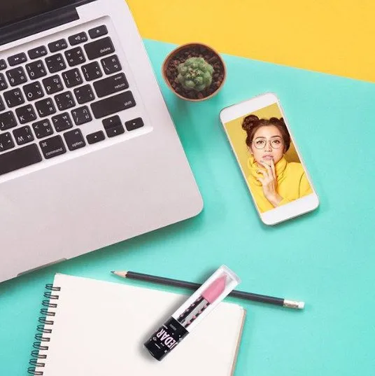 15+ Produk Kosmetik dan Perawatan Kulit Ini Ternyata Milik Para Selebritas. Tertarik Mencobanya? 27