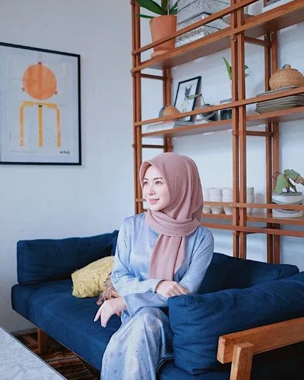 Inspirasi Style Hijab Nuansa Pastel Ala Hijaber Cantik Asal Korea, Ayana Jihye Moon. Manisnya Keterlaluan! 23