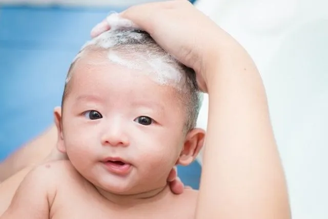 5 Rahasia Menjadikan Rambut Si Kecil Menjadi Hitam, Lebat dan Sehat. Murah, Asal Telaten! 7
