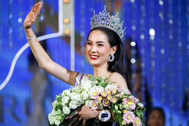 Wakili Indonesia di Ajang Miss International Queen 2018, Dinda Syarif Curi Perhatian. Cantiknya Itu Lho! 6