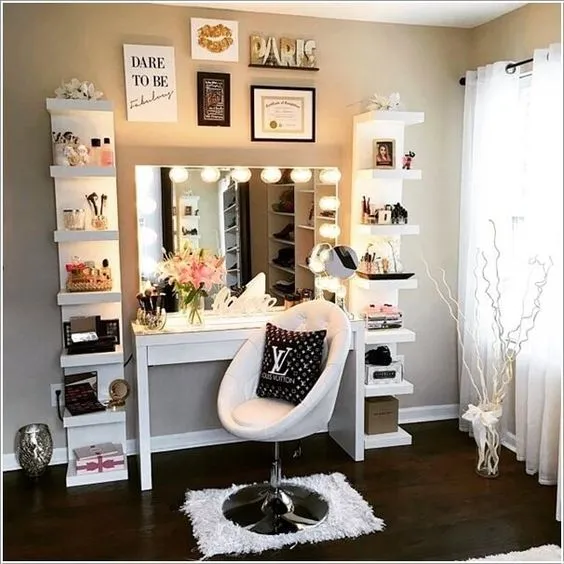 11 Meja Rias Minimalis Aesthetic untuk Kamar Sempit 15 meja rias minimalis