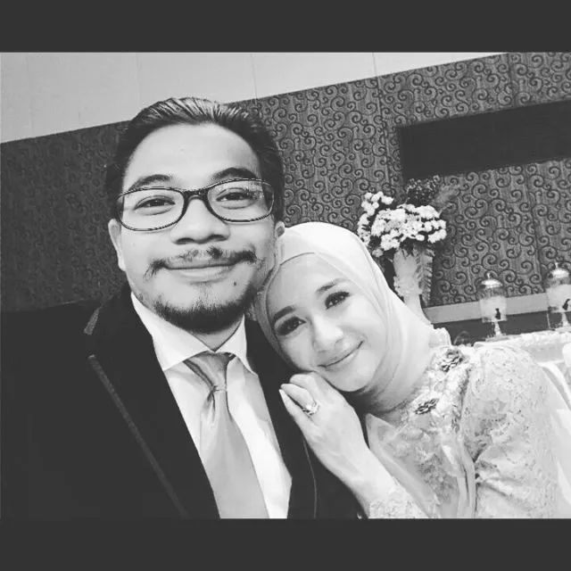 7+ Pose Foto Ini Sering Dibilang 'Iyuuh' sama Warganet. Tapi Kok Masih Banyak yang Pakai, Ya? 20