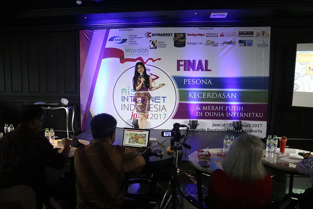 Ini Kerjaan Marsya Gusman Usai Jadi Jawara Miss Internet Indonesia 2017, Tertarik Ikut Tahun Ini? 9