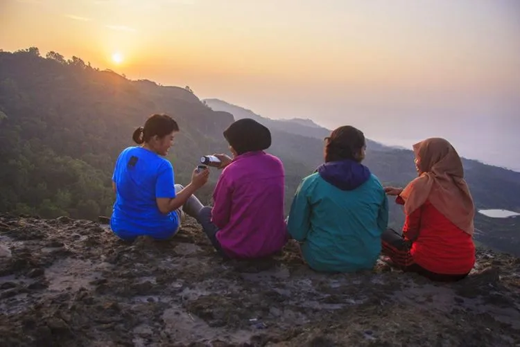 Gunung Rinjani Ditutup, Ini 7 Gunung yang Bisa Kamu Daki Untuk Upacara 17 Agustus! 13