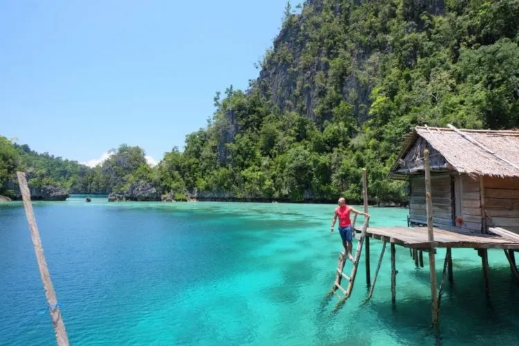 7 Surga di Indonesia yang Keindahannya Nggak Kalah dari Maldives. Lebih Murah Lagi! 12