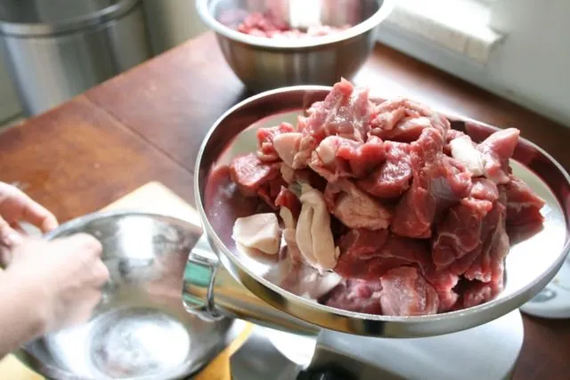 12 Trik Memasak Kambing Tanpa Takut Kolesterol. Bukan Soal Dagingnya, Tapi Pengolahannya 22