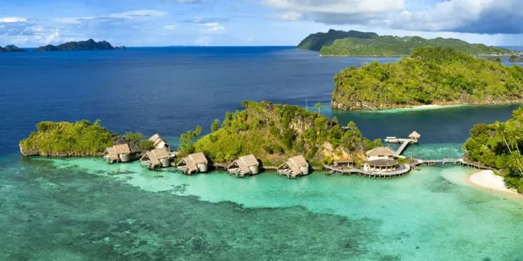 7 Surga di Indonesia yang Keindahannya Nggak Kalah dari Maldives. Lebih Murah Lagi! 13