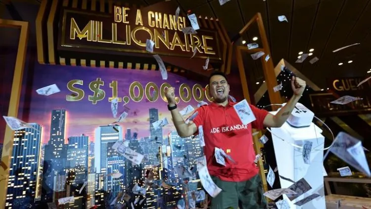 Turis Indonesia Menang Undian 10 Milyar di Bandara Changi. Gimana Caranya Dapet Duit Segitu? 6